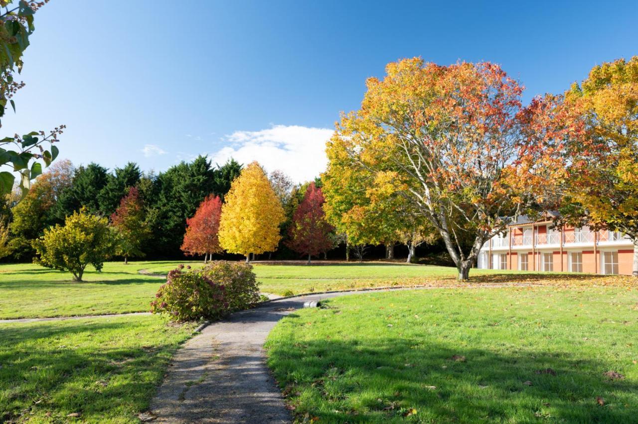 La Villa Des Golf.E.S Theix Buitenkant foto