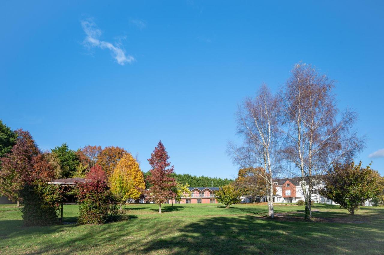 La Villa Des Golf.E.S Theix Buitenkant foto